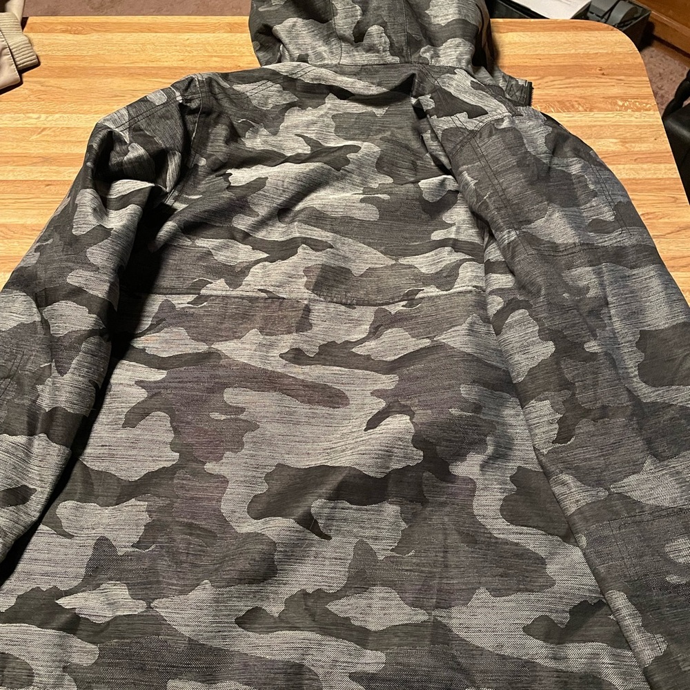 Snowboarding jacket - Picture 3 of 4